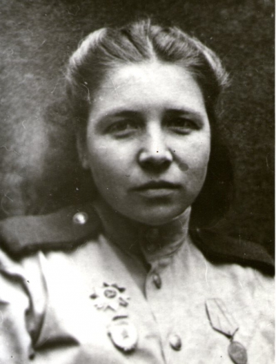 plexotkina-neumoina-mariya-stepanivna-najti-soldata.jpg