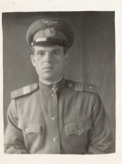 postnik-grigorij-omelyanovich-najti-soldata.jpg