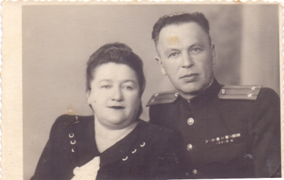 shaposhnikovy-klavdiya-petorovna-i-aleksej-rodionovich-najti-soldata.jpg
