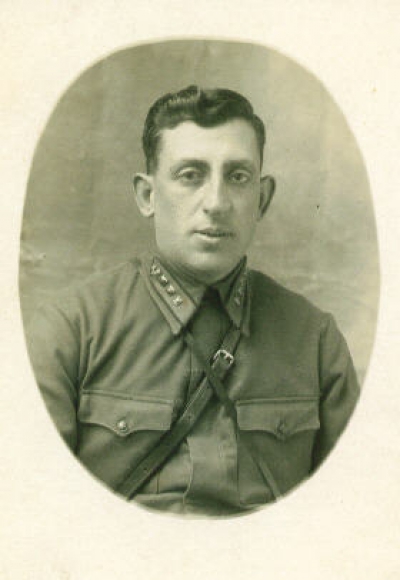 shmulyan-yudel-yudelevich-najti-soldata.jpg