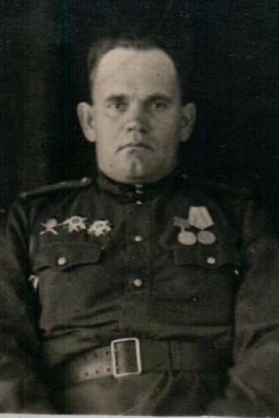 yuganec-ananij-ivanovich-najti-soldata.jpg