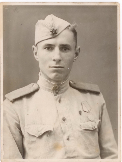 zayarnyj-ivan-korneevich-najti-soldata.jpg