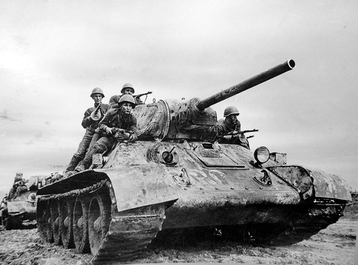 390 ЛЕТ ПОНАДОБИЛОСЬ ДЛЯ ВНЕДРЕНИЯ В ВОЕННОМ ДЕЛЕ ИДЕЙ ЛЕОНАРДО ДА ВИНЧИ