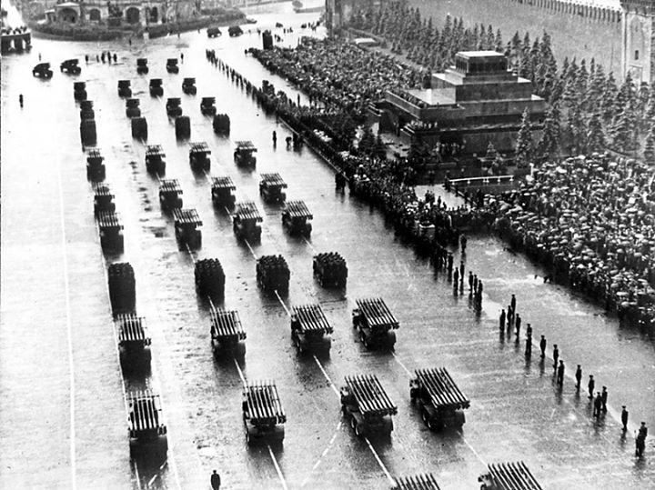 24 июня 1945 года на Красной площади в Москве состоялся парад Победы