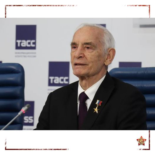 Обзор СМИ:  Звание «Почетного гражданина Москвы» присвоено Василию Лано...