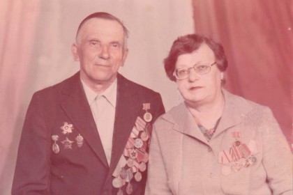 Александр-Степанович-и-Залевская-Александра-Порфирьевна-НАЙТИ-СОЛДАТА.jpg