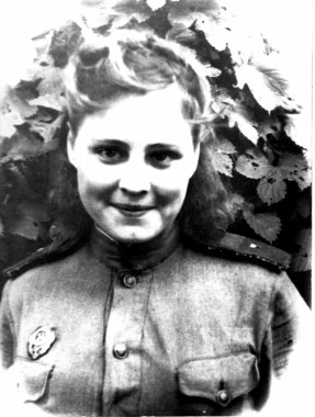 Захарова (Алисова) Нина Федоровна