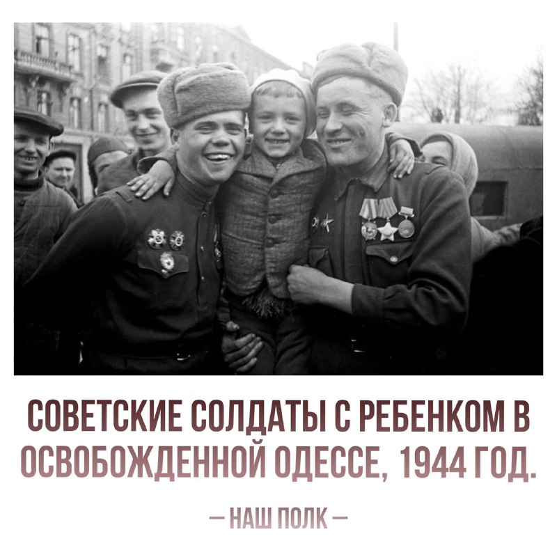 Фото дня: ? На снимке военнослужащие отдельной армейской...