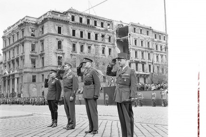 75-лет-назад-в-Вене-прошел-последний-парад-союзников.jpg