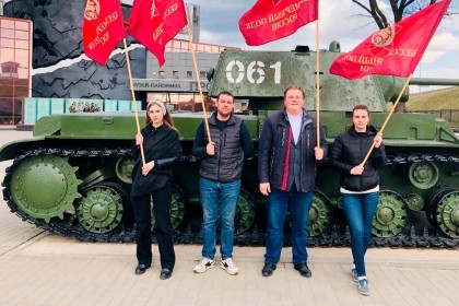 В-Ленинградской-области-состоялся-XVI-автопробег-Никто-не.jpg