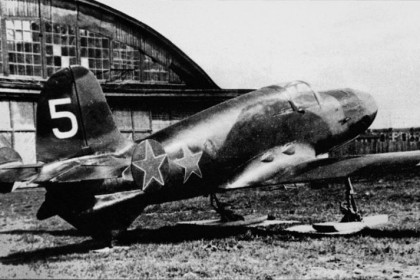 15-мая-1942-года-в-небо-поднялся-первый-советский-реактивный.jpg