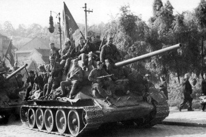 В-этот-день-76-лет-назад-началась-Пражская-наступательная-оп.jpg
