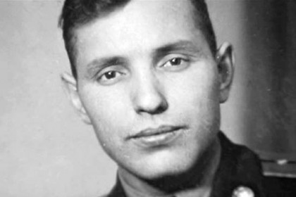 АЛЕКСАНДР-ФАДИН-КАК-ОДИН-ТАНКИСТ-СДЕРЖИВАЛ-НЕМЕЦКУЮ-АРМИЮ.jpg