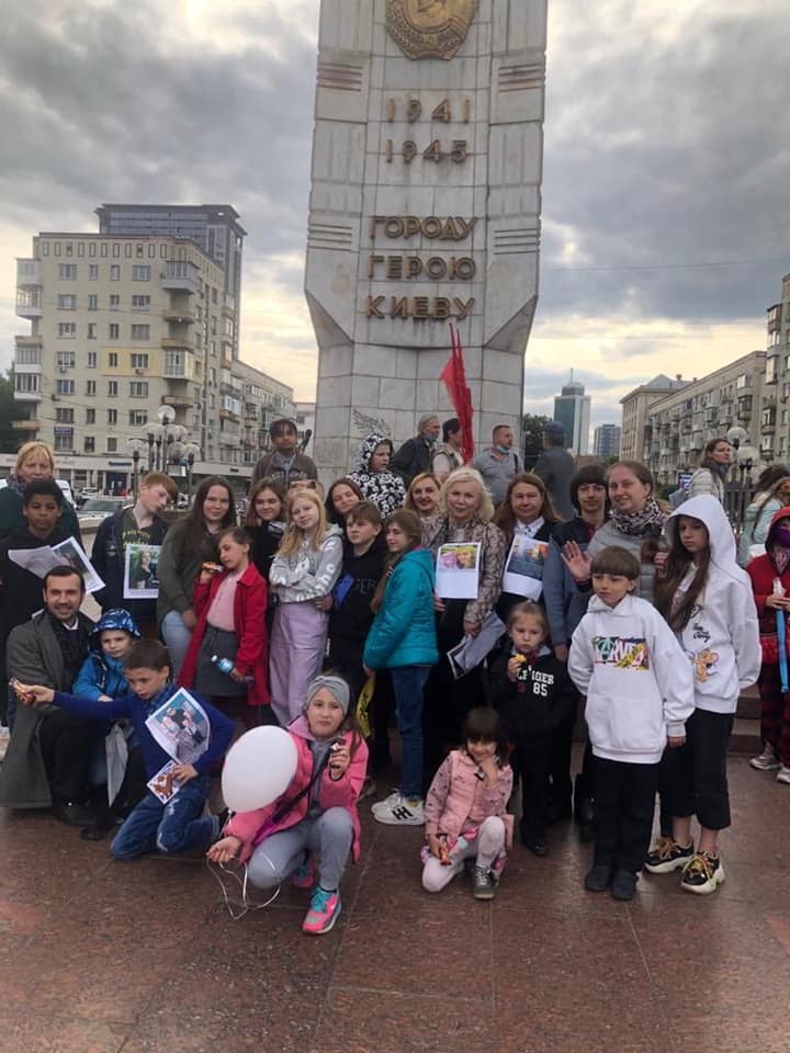 Андрей Иванов: НЕТ ВОЙНЕ! МЫ ЗА МИР!
Дети, их...