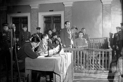 В-Хабаровске-открывается-выставка-документов-о-преступления.jpg