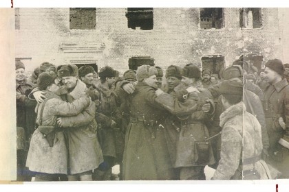 79-лет-назад-началось-контрнаступление-под-Сталинградом.jpg