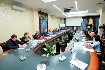 В-Общественной-палате-Российской-Федерации-состоялся-брифин.jpg