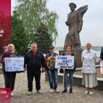 В Днепропетровске потребовали снести памятник легендарному командующему ВДВ